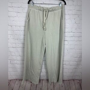 Thread & Supply Wide Leg Crop Pull on pants lagenlook gray comfort cozy sz L GUC